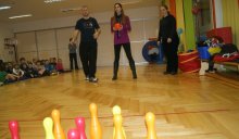 9 pin bowling for blind present to children in kindergarden 